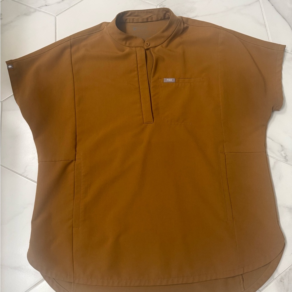 Figs women's Earth Montex - Mock Neck Scrub Top - M / Earth